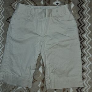 Cutter & Buck Light Khaki Bermuda Shorts Size 6